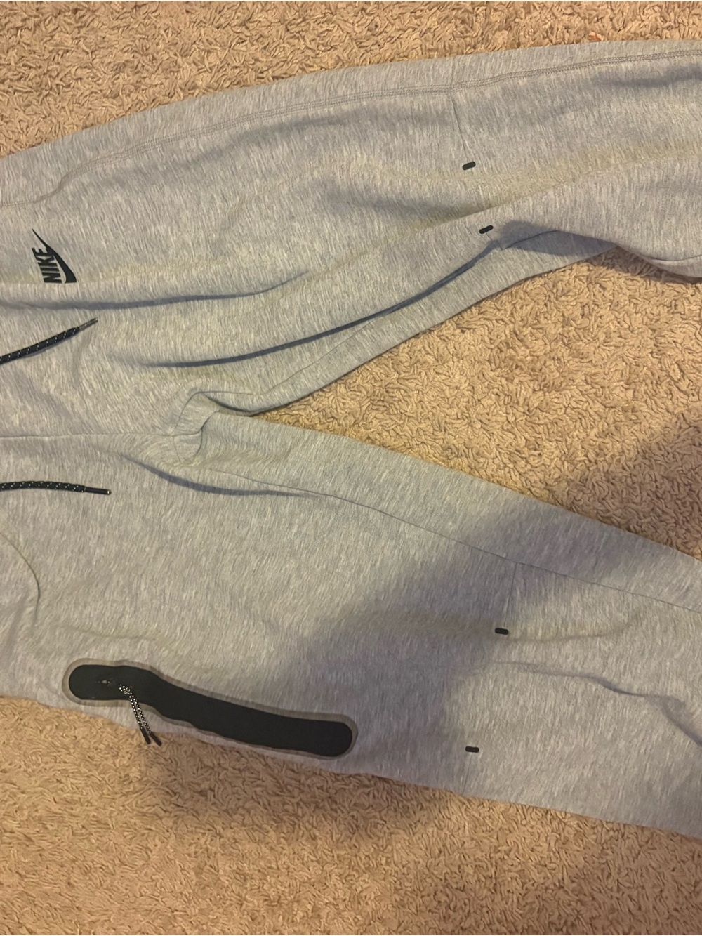 Nike Men's Light Gray Zip-Up Sweater Jacket
